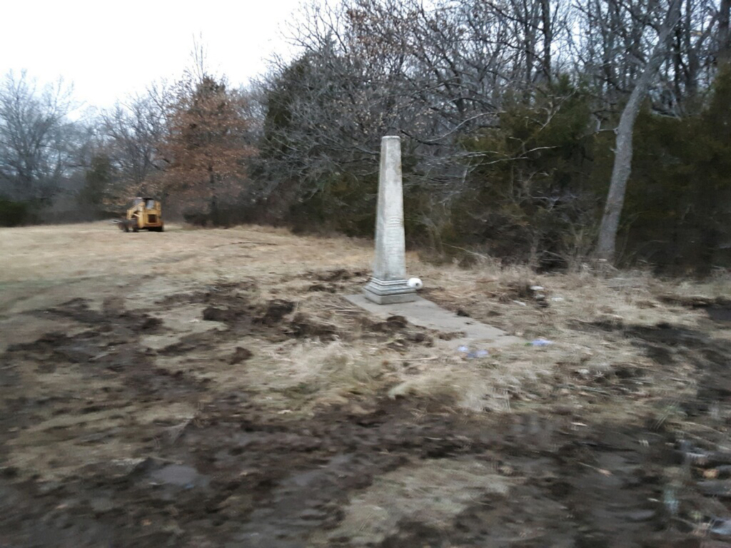Photo of a monument at the Burnett Burial site.